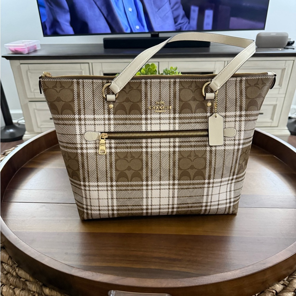 Coach gallery tote